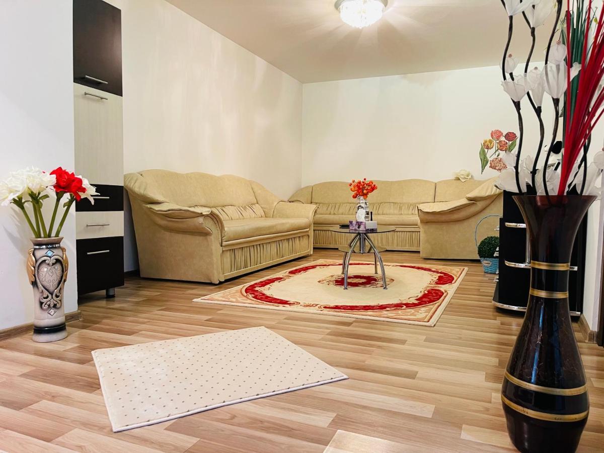 Casa Iris Apartment Iasi Bagian luar foto