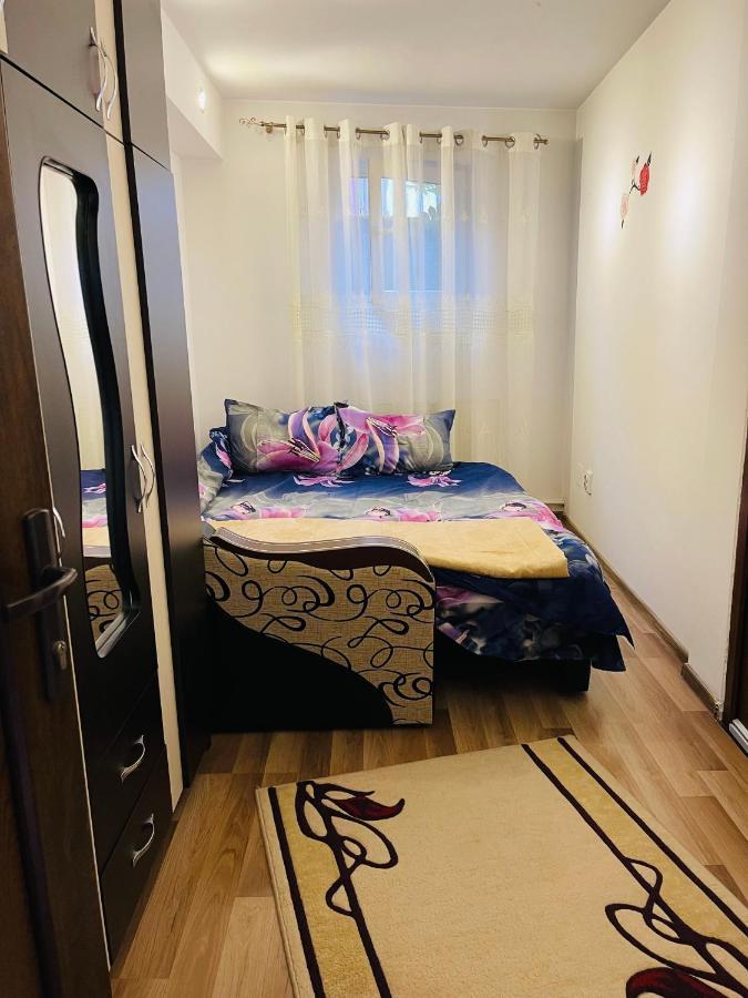 Casa Iris Apartment Iasi Bagian luar foto