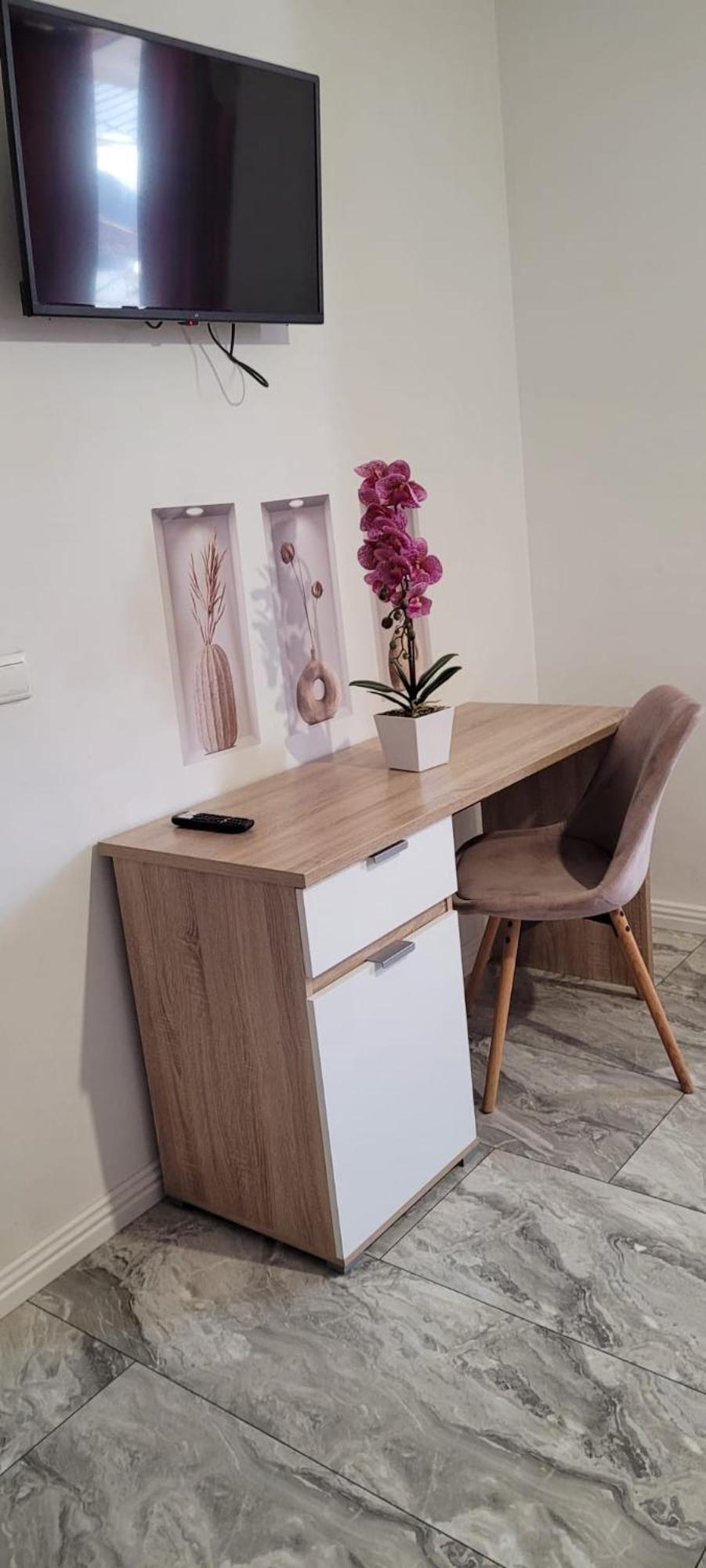 Casa Iris Apartment Iasi Bagian luar foto